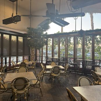 Grape Vine Cafe - Wine Bars Near Me - Las Vegas, Nevada