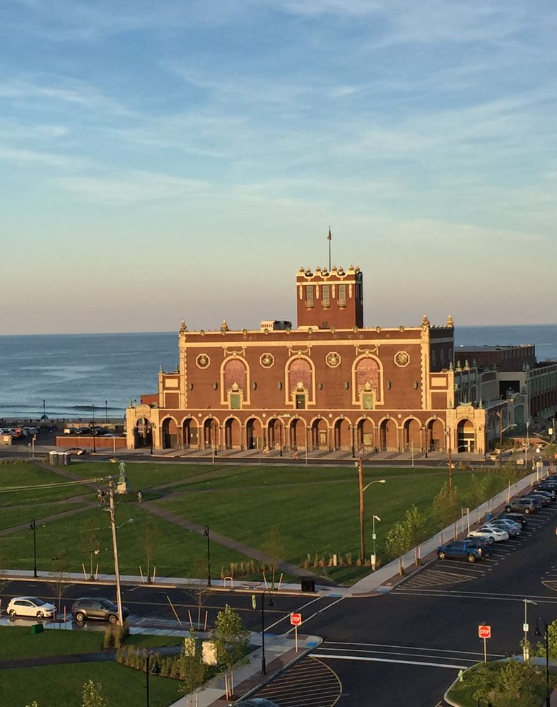 KATHLEEN GALANO RE/MAX GATEWAY Real Estate Agents 501 Grand Ave