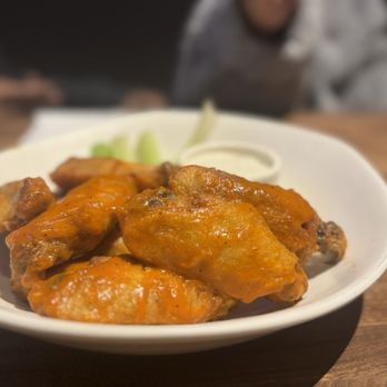 Yard House - Bone in classic Crispy Traditional Wings - New American Near Me - Northridge, California Yard House - Bone in classic Crispy Traditional Wings - New American Near Me - Northridge, California