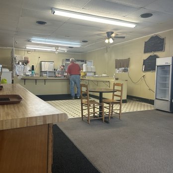 Stanley's On North Broad - Inside - Southern Near Me - Rome, Georgia