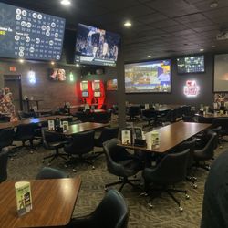 Jimbo's Diner - Darts, tvs