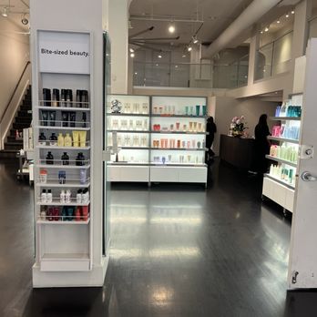 Cinta Salon - Inside - Hair Salons Near Me - San Francisco, California Cinta Salon - Inside - Hair Salons Near Me - San Francisco, California