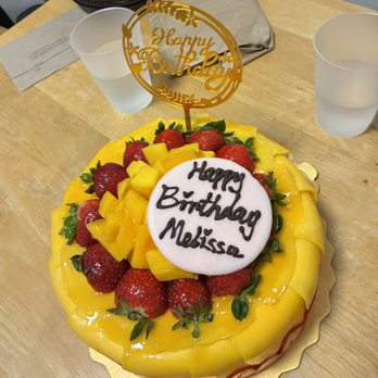 T&T Supermarket - Mango strawberry cake - International Grocery Near Me - Bellevue, Washington T&T Supermarket - Mango strawberry cake - International Grocery Near Me - Bellevue, Washington