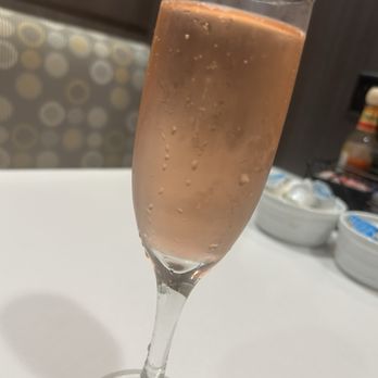 Omelet Bar - Mimosa peach Bellini - Breakfast & Brunch Near Me - Orlando, Florida Omelet Bar - Mimosa peach Bellini - Breakfast & Brunch Near Me - Orlando, Florida