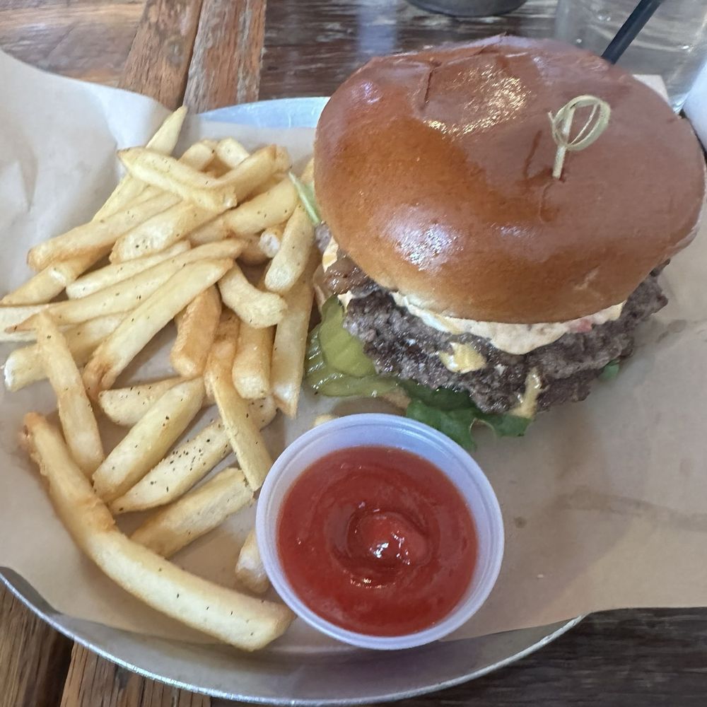 Pimento Burger Pimento Burger