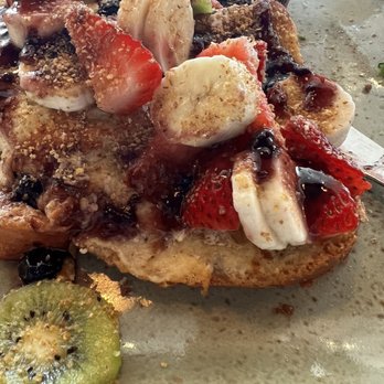 First Watch - Fresh fruit with French toast - Cafes Near Me - Destin, Florida First Watch - Fresh fruit with French toast - Cafes Near Me - Destin, Florida