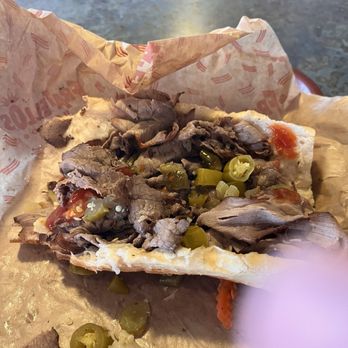 Fratellos Hot Dogs - Roast beef Sanwichok bug very dry. - Hot Dogs Near Me - Volo, Illinois
