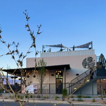 Escondido - Exterior view - Mexican Near Me - Santa Fe, New Mexico