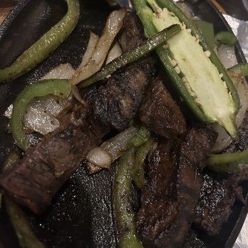 Los Reyes Mexican Grill - Steak fajitas - Mexican Near Me - Baton Rouge, Louisiana