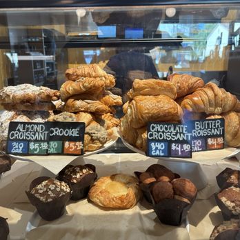 Philz Coffee - Pastry case - Coffee & Tea Near Me - Claremont, California Philz Coffee - Pastry case - Coffee & Tea Near Me - Claremont, California