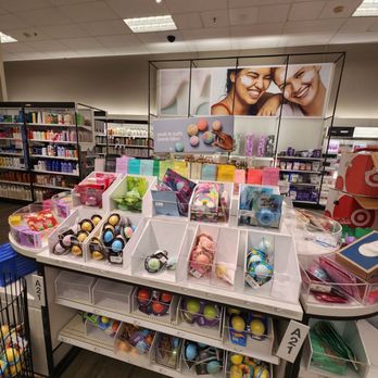 Target - Department Stores Near Me - Miami, Florida