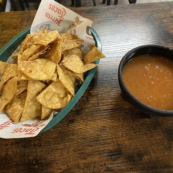 Tacos La Tia Paisa - 8 oz. Chips and Salsa - Mexican Near Me - Birmingham, Alabama