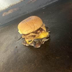 Chef Izzy Food Truck - Oxtail smash burger