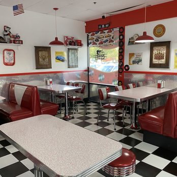 Triangle Drive In Burgers - Booths and tables for your dining comfort - Burgers Near Me - Clovis, California