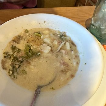 Olive Garden Italian Restaurant - Tuscan soup - Italian Near Me - Papillion, Nebraska Olive Garden Italian Restaurant - Tuscan soup - Italian Near Me - Papillion, Nebraska