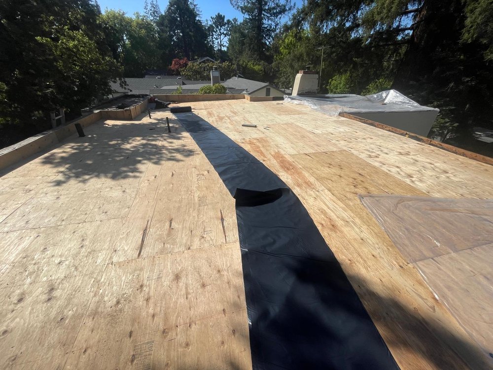 Slide of Dominguez Roofing