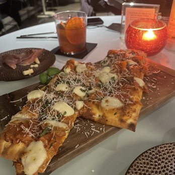 VASO - Margarita pizza - Cocktail Bars Near Me - Dublin, Ohio