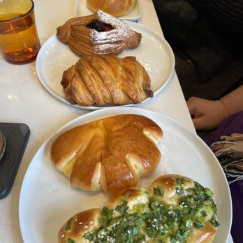 La Petite Colline - Variety of bakery items - Bakeries Near Me - Toronto, Ontario