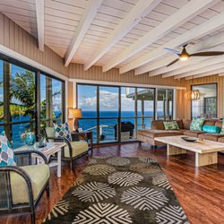 Salt Water Hawaii - Perched on the cliffs of the small seaside town of Laupahoehoe. Paradise Bluffs with views from all over.