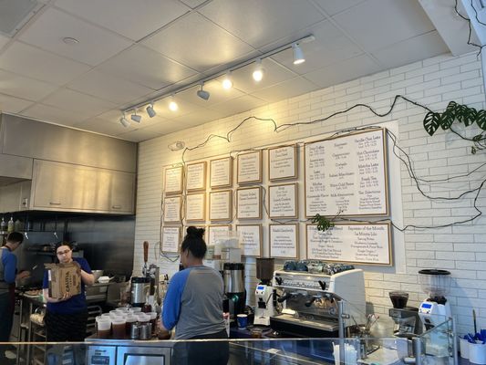 D’Andrews Bakery & Cafe by null