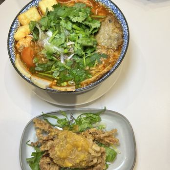 Di An - BÚN RIÊU CUA W/ SOFT SHELL CRAB - Vietnamese Near Me - Toronto, Ontario