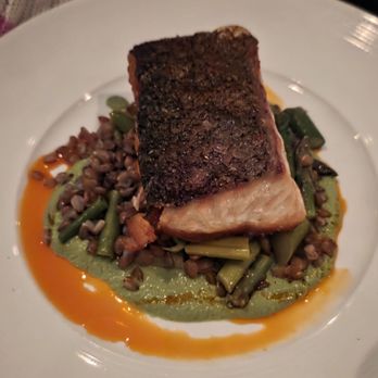 Essex - ATLANTIC SALMON - Bars Near Me - New York, New York