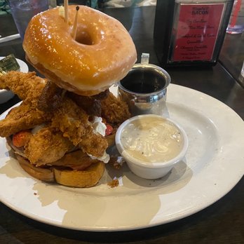 Maple Bacon Restaurant - Sunshine Mountain French Toast - American Near Me - Plano, Texas