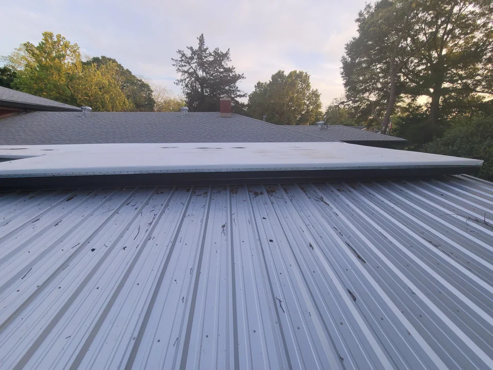 Slide of Discount Roofers