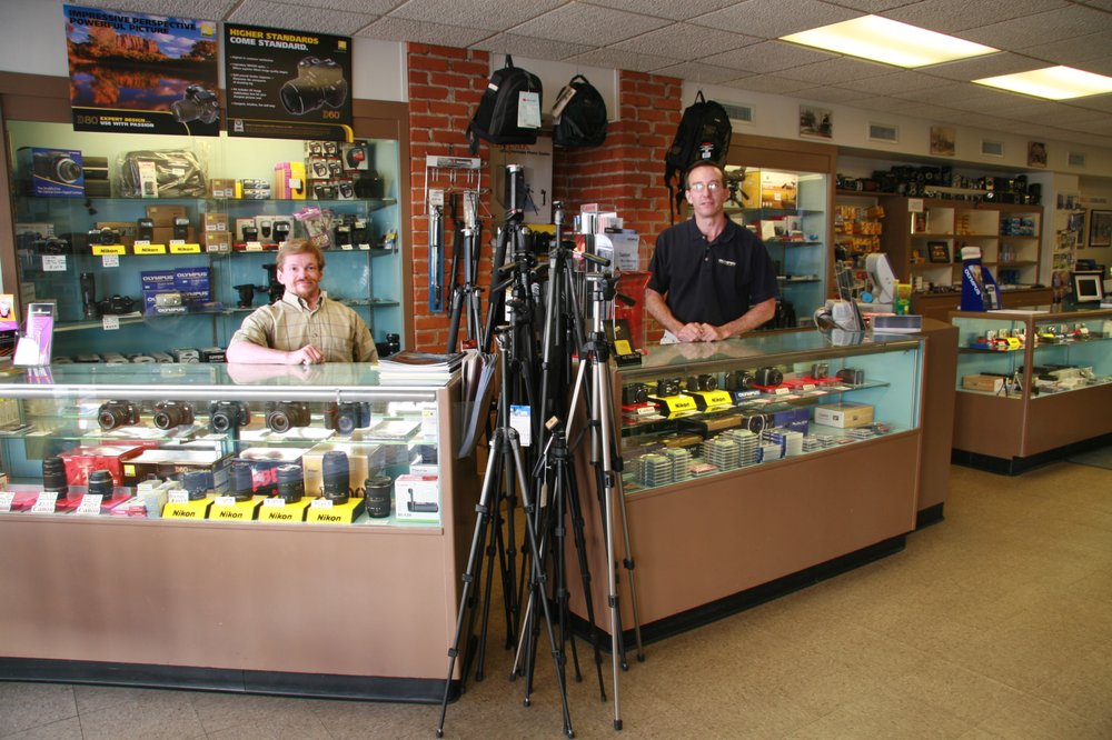 RUTHERFORD’S CAMERA SHOP Updated August 2024 23 W State St