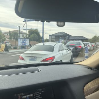 Dutch Bros Coffee - Long lines clear lane - Juice Bars & Smoothies Near Me - Glendale, Arizona Dutch Bros Coffee - Long lines clear lane - Juice Bars & Smoothies Near Me - Glendale, Arizona