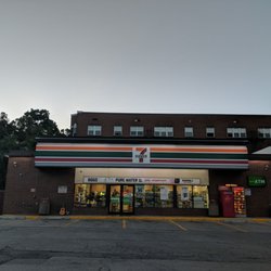 7-Eleven - Storefront