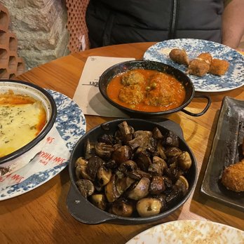 Tapas San Miguel - Lasagna, meatballs, mushrooms, chicken and meat croquettes - Tapas Bars Near Me - Barcelona, B Tapas San Miguel - Lasagna, meatballs, mushrooms, chicken and meat croquettes - Tapas Bars Near Me - Barcelona, B