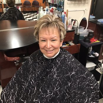 La Riviera Salon - Hair Salons Near Me - San Leandro, California La Riviera Salon - Hair Salons Near Me - San Leandro, California
