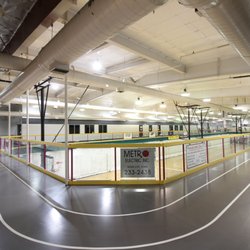Four Seasons Health Club - Upper deck indoor track