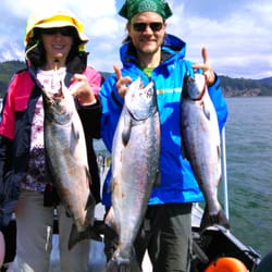 Legal Limit Outdoors - A great day fishing on the lower
Columbia river at bouy10.
