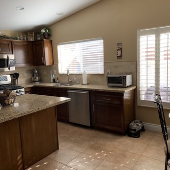 Modern Surface Installations - a clean kitchen - General Contractors Near Me Modern Surface Installations - a clean kitchen - General Contractors Near Me