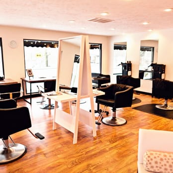 Redhead Salon Boutique - Hair Salons Near Me - Muncie, Indiana