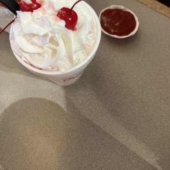 Fuddruckers - Cherry shake - Burgers Near Me - Albuquerque, New Mexico