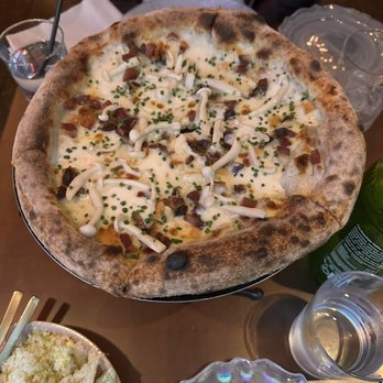 L'Ardente - bianca pizza - Italian Near Me - Washington, DC, District of Columbia