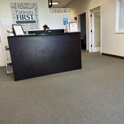 Pacific Diagnostic Laboratories - Office at reception.