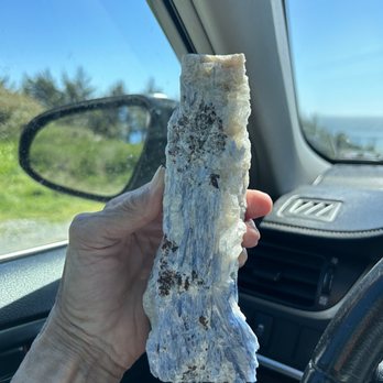 Crystal Cove Rock Shop - Kyanite from the Chrystal Cove Rock Shop. I love love love it! Happy Mother's Day to me! Isn't it exquisite - Gemstones & Minerals Near Me - Brookings, Oregon