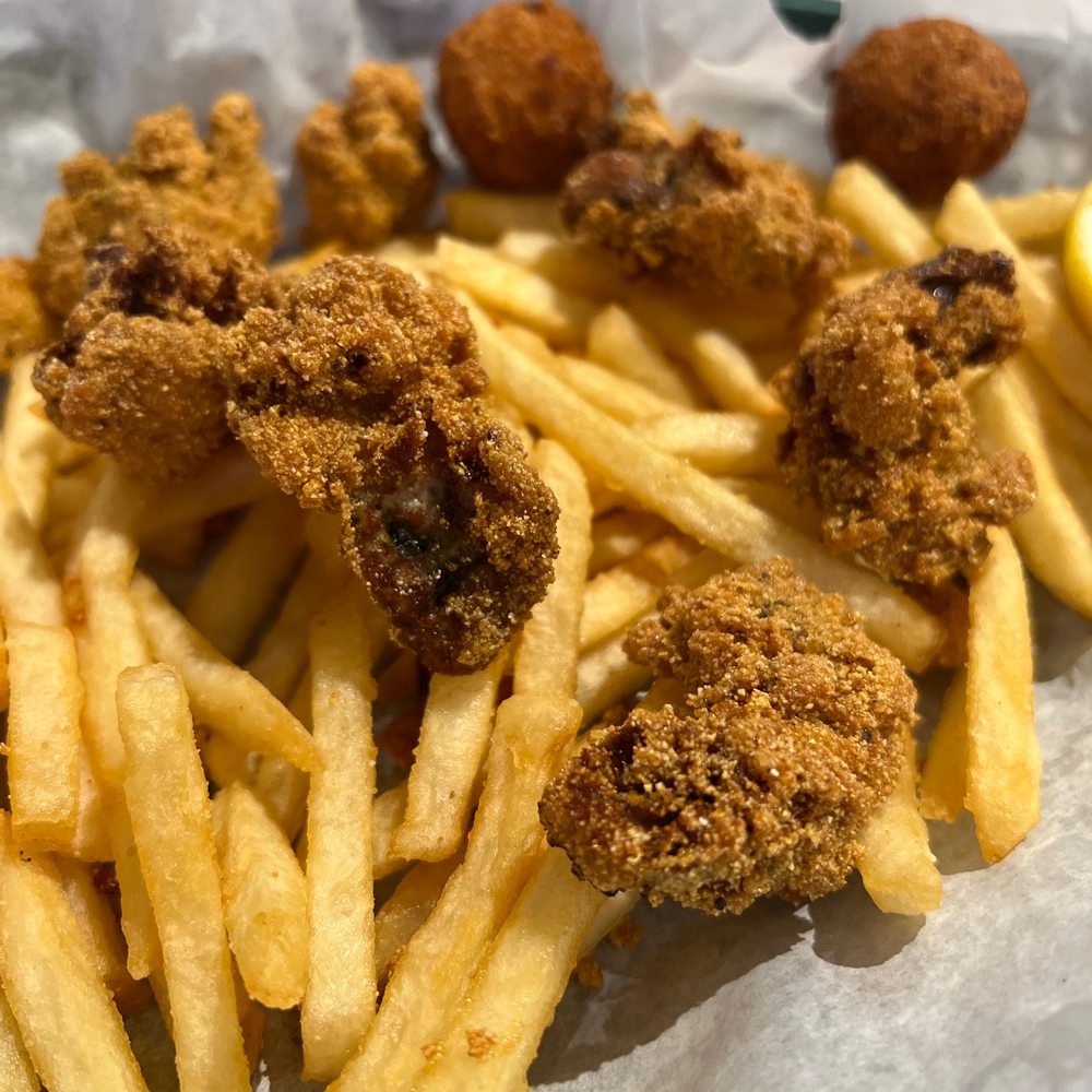 Flying Fish - Fried oyster basket - Seafood Near Me - Coppell, Texas