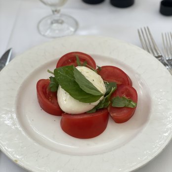 The Villa Casa Casuarina - Burrata - Hotels Near Me - Miami Beach, Florida The Villa Casa Casuarina - Burrata - Hotels Near Me - Miami Beach, Florida