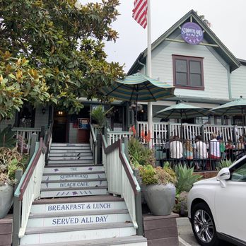 Summerland Beach Cafe - Front entrance showing the patio deck 06.17.22 - American Near Me - Summerland, California