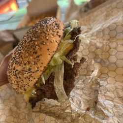 Goldie's Burgers - Cheeseburger