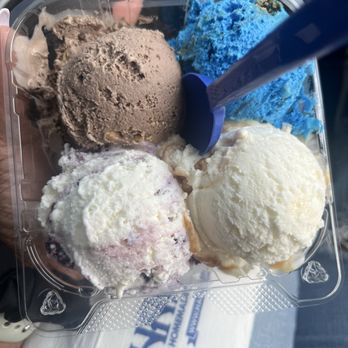 Handel’s Homemade Ice Cream - Monster, Pecan Praline, blueberry cheesecake and I don't remember the chocolate one (I didn't like it ) - Desserts Near Me - Riverside, California Handel’s Homemade Ice Cream - Monster, Pecan Praline, blueberry cheesecake and I don't remember the chocolate one (I didn't like it ) - Desserts Near Me - Riverside, California