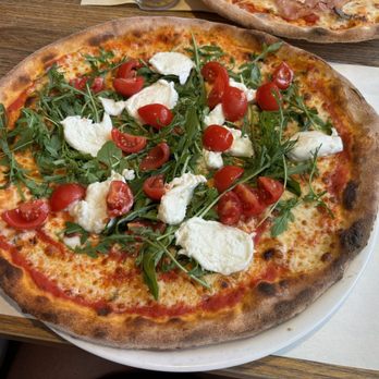 Amore - Pizza Near Me - Bibione, VE
