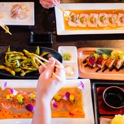 Mikomi Sushi