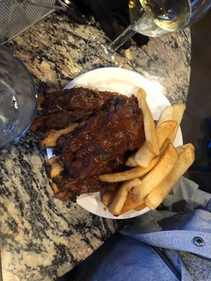 Oak, The New Fat Alley BBQ by null