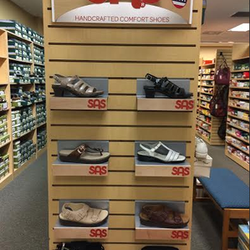Peltz Shoes